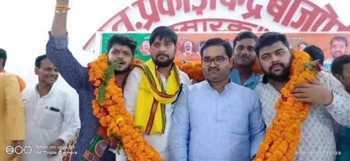 आगामी चुनाव में भाजपा भारी बहुमत से सरकार बनाएगी:आकाश सिंह