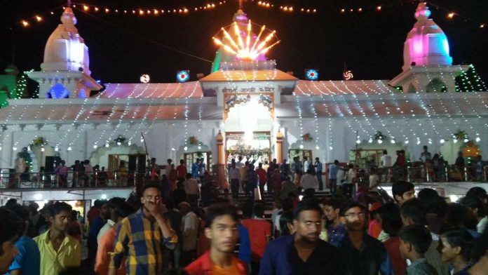 Hardoi News: बड़ी धूमधाम से मनाया गया कृष्ण जन्मोत्सव