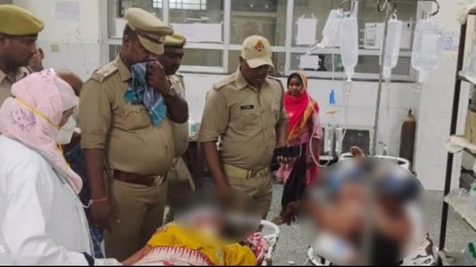 Gorakhpur news : पत्नी का गला रेतकर युवक ने खुद का भी काटा गला
