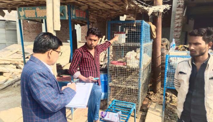 हरदोई: मांस बेचने वाली दुकानों पर छापा, किये गए चालान, मुक़दमे की तैयारी
